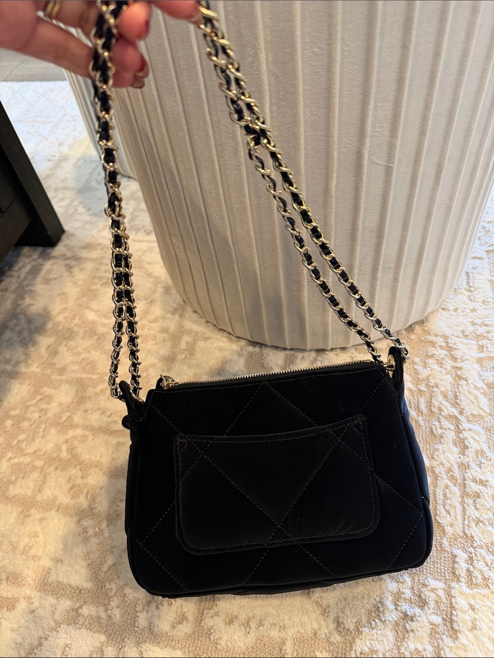 CHANEL Makeup Bag with Star Charm - Picture 4 of 5
